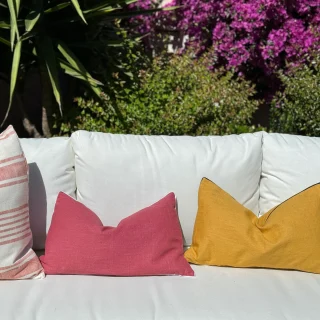 Funda de Cojín AMALFI con ribete blanco