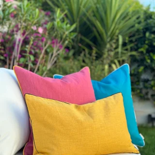 Funda de Cojín AMALFI con ribete negro