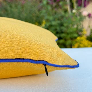 Funda de Cojin AMALFI con ribete azul