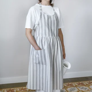 Delantal ‘cottage’ de algodón reciclado