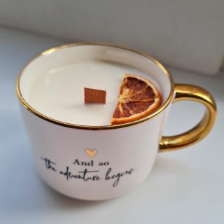 Vela de hogar «Tazavela» 230 grms – Aroma Naranja y Canela